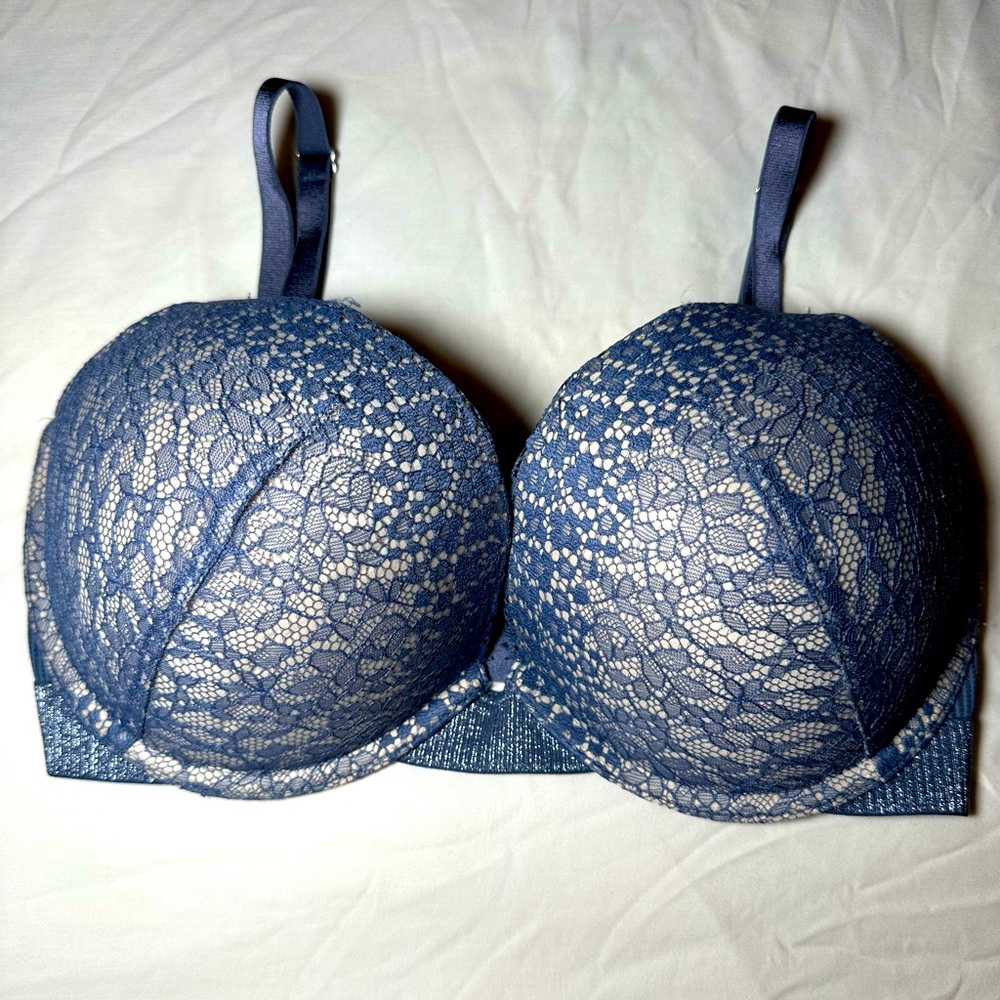Victoria’s Secret Very Sexy Lace Push Up Bra